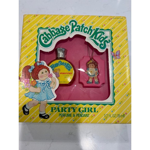 Vintage 1983 Cabbage Patch Kids Party Girl Perfume and Pendant Gift Set CP 417 - Picture 5 of 5
